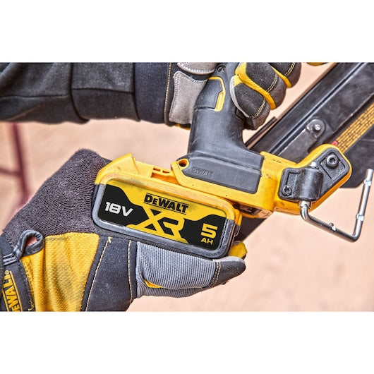 DeWalt DCN930N-XJ - Pregadora de estruturas sem escovas XR 18V sem carregador/bateria